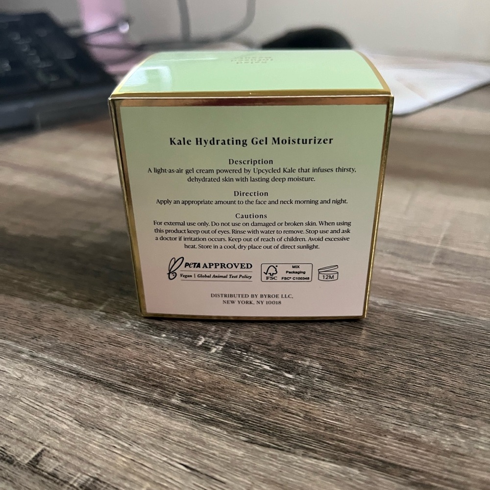 Kale Hydrating Moisturizer - Picture 4 of 9